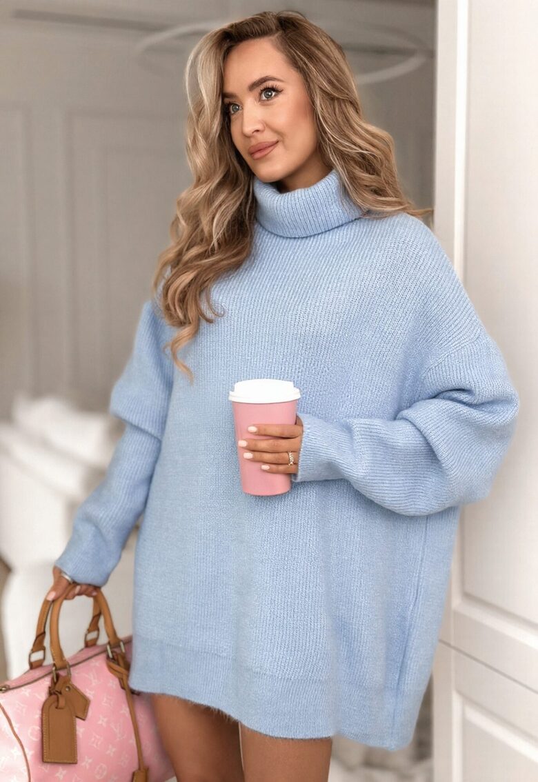 Žydras oversize megztinis aukštu kaklu